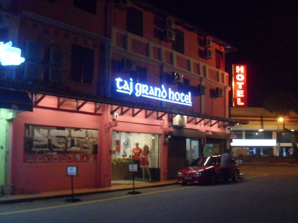 Taj Grand Hotel Malacca Buitenkant foto